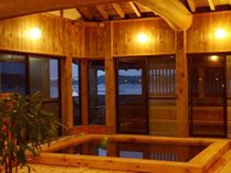 【大浴場】総檜造りの大浴場