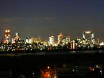 淀川を挟んで見えるのは梅田方面のパノラマ夜景☆