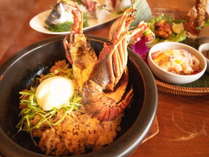 【創作アジアン料理／ご夕食】少しづつ色々なものが食べられる、創作アジアン料理。