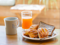 【朝食】無料サービスの軽朝食