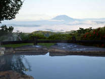 桜島を見下ろす絶景の大浴場