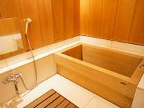 高砂館の客室は、すべて檜風呂となります。