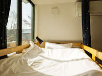 【ドミトリー】2段ベッド×2台／11平米／Wi-Fi