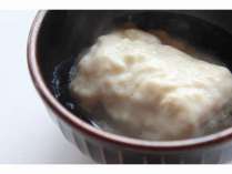 【ご朝食-名物温泉湯どうふ-】嬉野の温泉水とこだわりの国産豆腐を使用