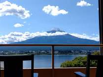 ♪サニーデならではの眺望♪　ホテル本館和室（一例）：富士の全景と湖一望