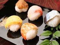 弓ヶ浜プランでは、かわいい手まりをイメージしたお寿司を味わえる