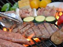 ランチBBQプランも炭火でカリカリに焼いたオーストラリア産の牛肉