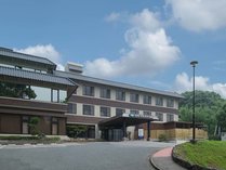 歴史が香る太宰府の靜かな高台にあります。無料駐車場もございます