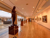 *【美術館（無料）】ピカソやミロなど各国著名作家の絵画、ロダンの彫刻など、幅広い作品を展示中です。