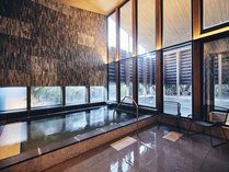 大浴場｜内風呂・炭酸泉露天風呂・サウナを備えています。