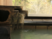 #【温泉・男湯】天然温泉100％、源泉かけ流しの湯でごゆっくりお寛ぎください。