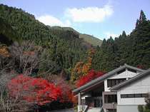 鞍馬の山に囲まれたくらま温泉