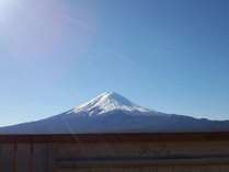 富士山展望台からの富士山。※天候等の状況により御利用頂けない場合有。