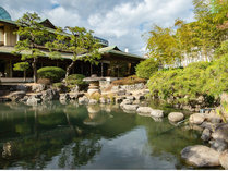 明治中期に作られた日本庭園☆ご自由に散策ください