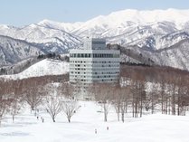 【冬】ホテル目の前に広がる「水上高原スキーリゾート」