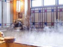 【女性】天然温泉内風呂（約40℃~41℃）