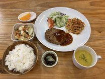 ＜夕食＞【2食付】お夕食は和洋折衷・沖縄料理を堪能！