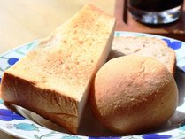 【朝食】3種類のパン