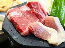 黒毛和牛の熔岩焼き！海鮮料理にプラスして美味しいお肉も食べれちゃう！