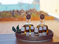 壱岐島で育まれたオリーブの葉エキスのオイルや、長崎、九州、日本産のエッセンシャルオイルを使用。
