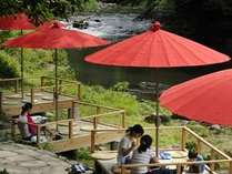 ■絶景■鶴仙渓『川床』で風雅なひととき。春から秋ごろには季節限定で川床スイーツもございます。