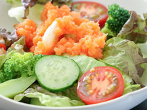 #朝食一例　野菜たっぷりのサラダも人気の一品です。