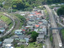 ・館内からの風景・新幹線とＪＲ本線が平行して。まるでリアルジオラマ。お子様も大喜び