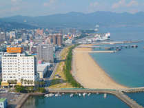 *当館近くに、餅ケ浜海浜公園あり！