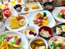 季節ごとの「旬」の北海道食材を中心とした和洋朝食ビュッフェは毎朝６:30からOPEN！