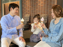 ■北からの贈り物／北海道産ミルクで作られているアイスクリームは濃厚でクリーミーです