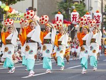 「山形花笠まつり」は毎年8月5日～7日に開催！花笠を持った踊り手達の圧巻の群舞をご覧ください！