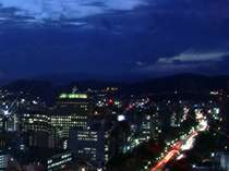 20階、21階のエグゼクティブフロアからの眺め広島の夜景を眼下に見渡せます（イメージ）