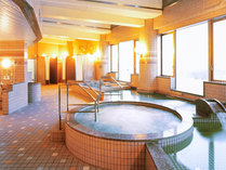 ・【大浴場】当館3階にある展望風呂。7種の浴槽で日頃の疲れを癒しませんか？