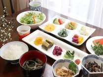 長野県産コシヒカリと種類豊富な副菜