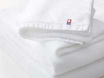 全てのお部屋のタオル類は国産ブランドで有名な”今治タオル”をご用意しています。