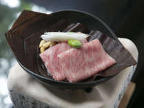 【飛騨牛料理】とろける飛騨牛を飛騨の郷土料理「朴葉味噌焼」で♪