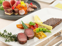 【欧風レストラン「バーデンバーデン」】柔らかい飛騨牛と旨味の濃い鹿肉の食べ比べ