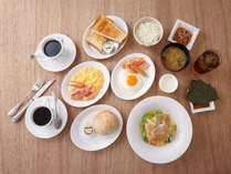 【朝食】2階レストラン　サイドメニュー５種＋メインメニュー5種＋ドリンクバーを組み合わせたプレート