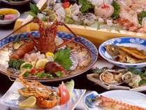 お料理の一例です。海の幸たっぷりの豪快会席♪お腹いっぱいご堪能くださいませ。
