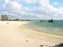 *★アラハビーチ★ホテルから徒歩3分！いちばん近い海がここ。異国情緒たっぷりの美しいビーチです！