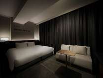 キングルーム　24平米でキングサイズのベッドが入った快適に過ごしやすいお部屋となっております。
