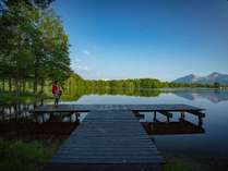 【曽原湖】裏磐梯の湖としては小さいが、林に囲まれた、どこから見ても美しい人気の湖。