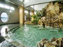 ◆天然大岩風呂【海鳴の湯】国内でも珍しい海上大岩風呂は圧巻男女入替あり