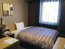 【スタンダードシングルルーム】★ベッドサイズ1,400×2,000★14平米　広々としたベッドでお休みいただけます