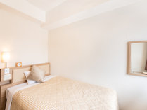 シングルルーム(ベッド幅120cm×195cm　広さ13平米)／ビジネスや1人旅に最適。