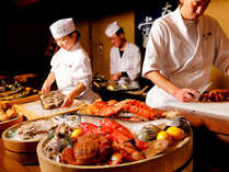 夕食は、北海道の新鮮な山海の幸をたっぷり堪能できる、炉端焼レストラン「志古津」がおすすめ！