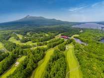 【北海道カントリークラブ】個性の異なる2つのゴルフコースをお楽しみいただけます。