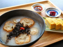 #選べるご朝食_豊かな風味と体にに優しく染み渡る中華粥はほっこりとした気持ちになります。
