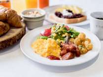 朝食は洋食ブッフェをお楽しみ下さい。一日の始まりは、美味しい朝食からスタート！