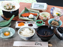 #ご朝食　落合温泉豆腐や落合温泉納豆などの名物をはじめとした和朝食をご提供。